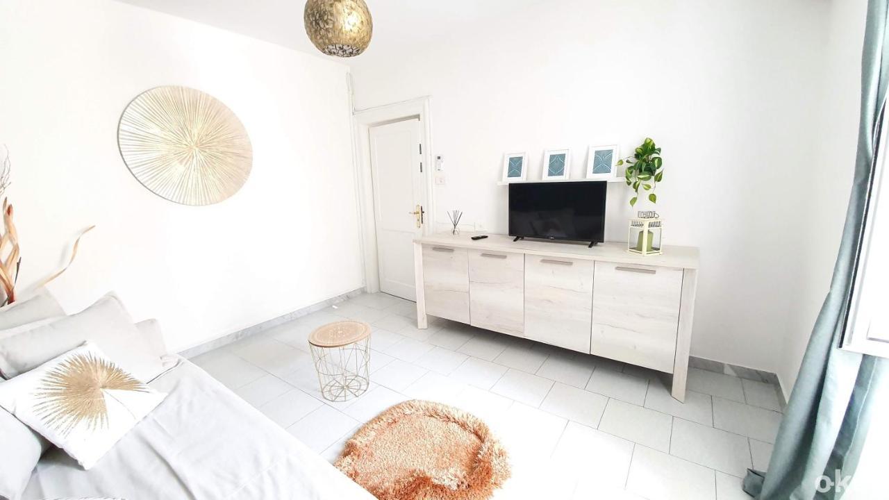 Twin Room Apulia Apartment - Bari Centro Экстерьер фото