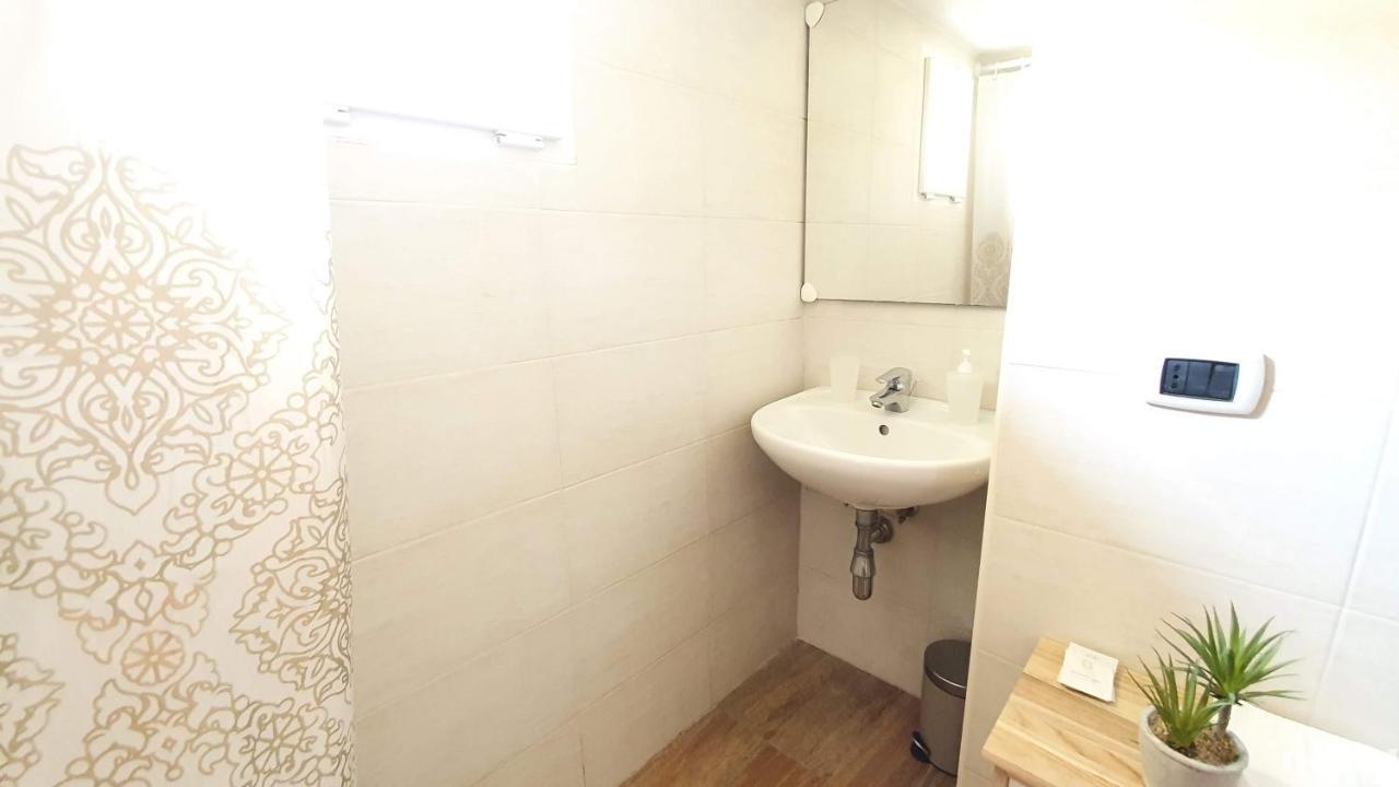 Twin Room Apulia Apartment - Bari Centro Экстерьер фото